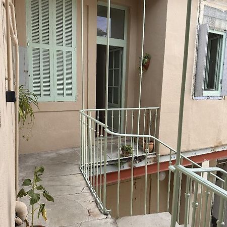 Le Petit Provencal Apartamento Nîmes Exterior foto